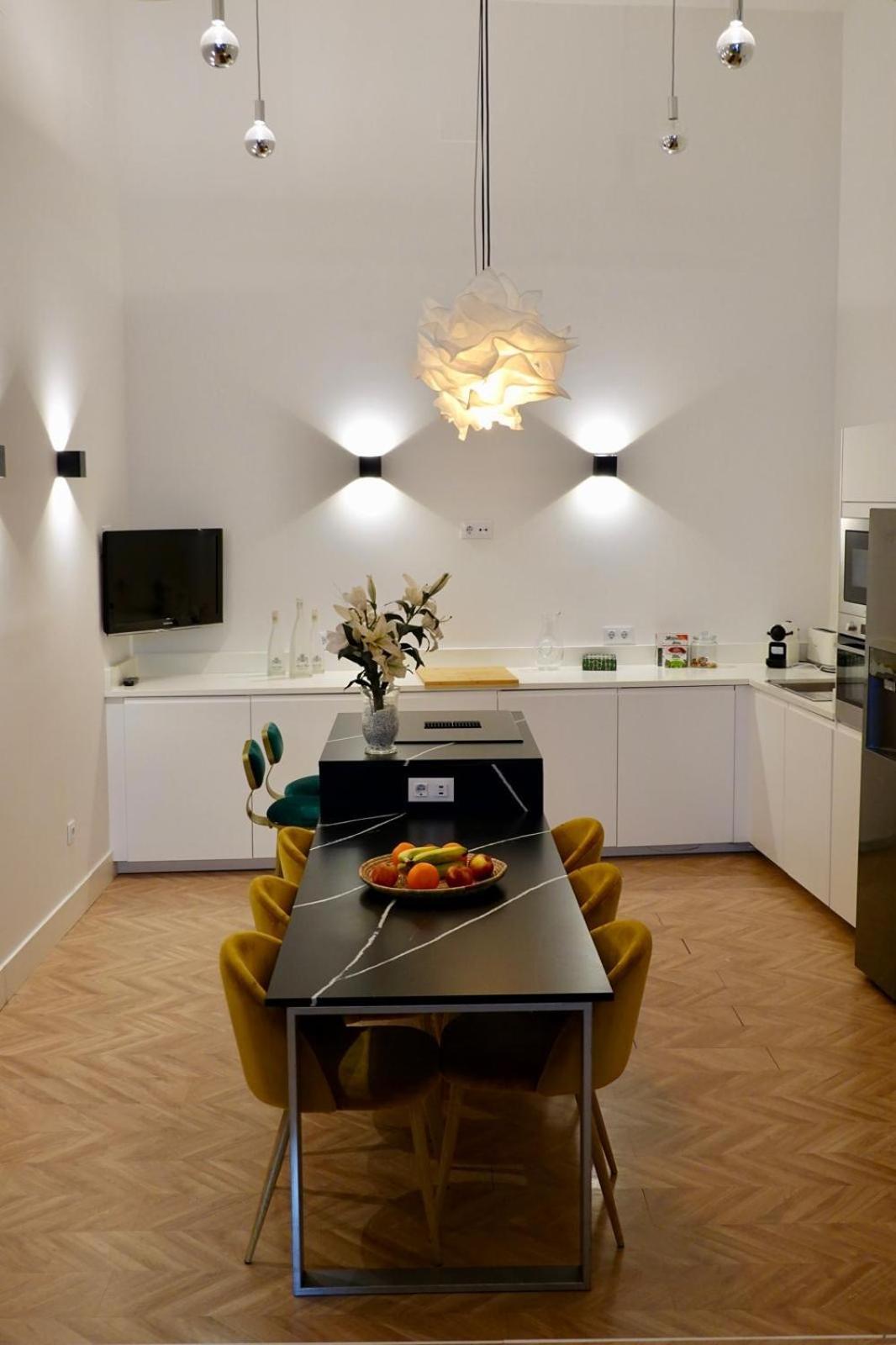 סביליה Peral Boutique Apartaments מראה חיצוני תמונה
