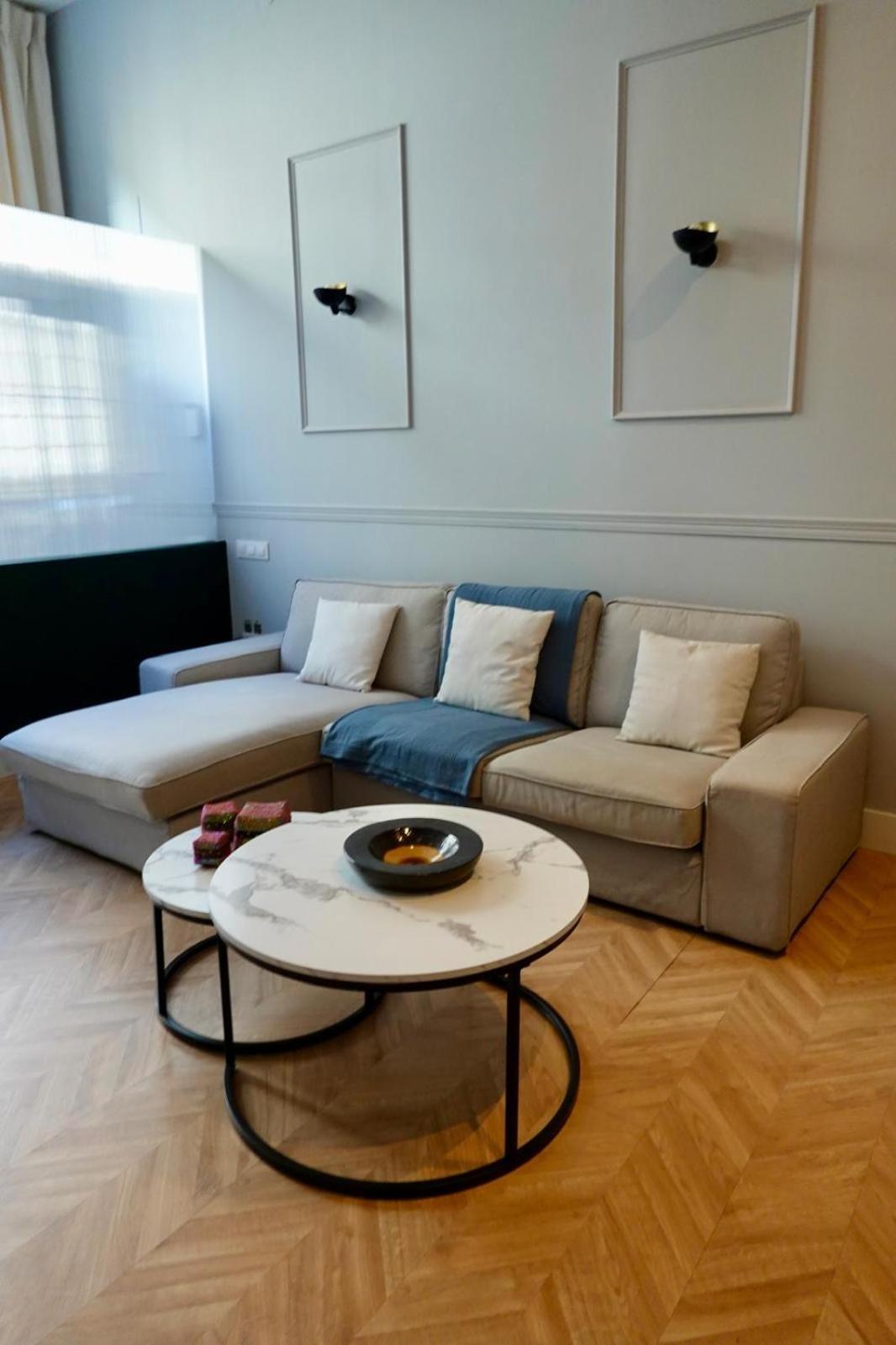 סביליה Peral Boutique Apartaments מראה חיצוני תמונה