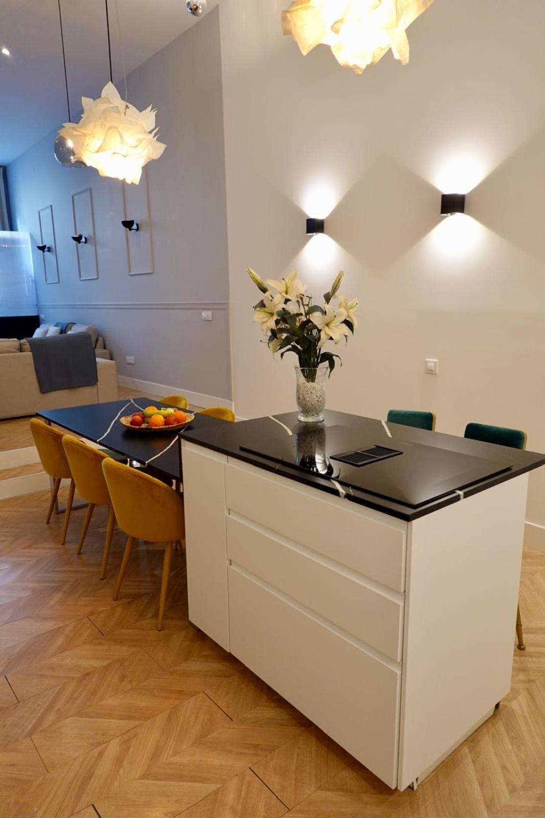 סביליה Peral Boutique Apartaments מראה חיצוני תמונה