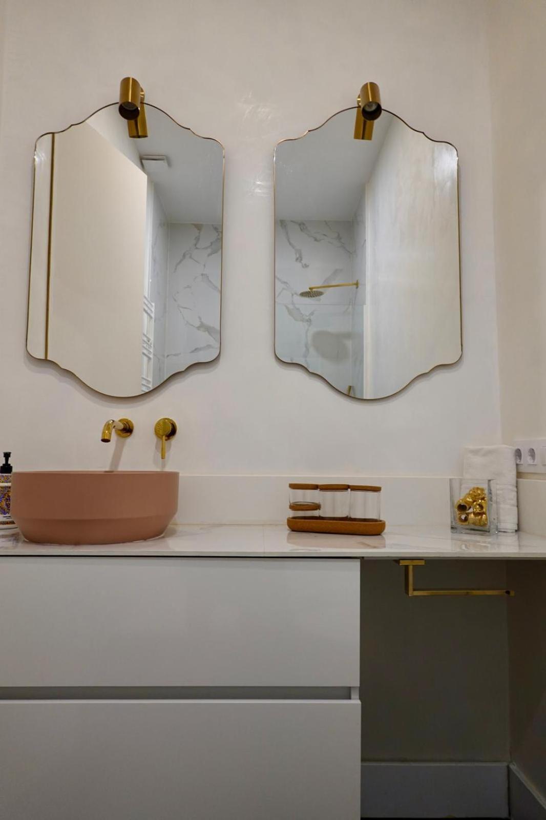 סביליה Peral Boutique Apartaments מראה חיצוני תמונה