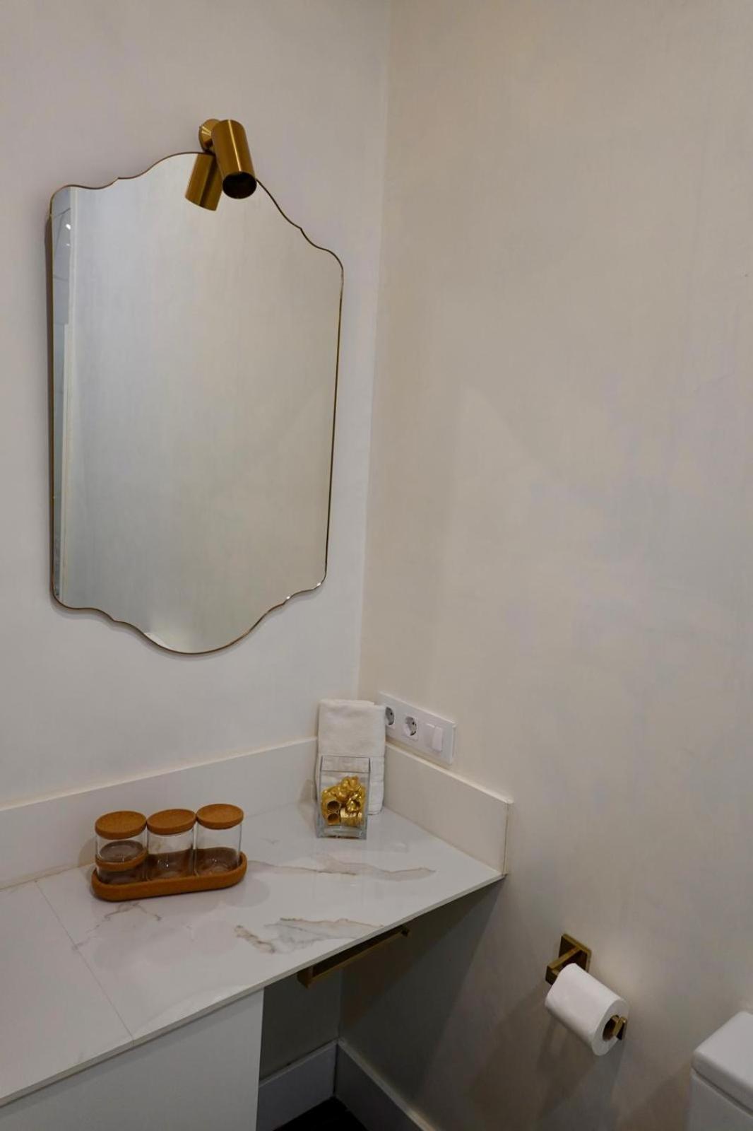 סביליה Peral Boutique Apartaments מראה חיצוני תמונה